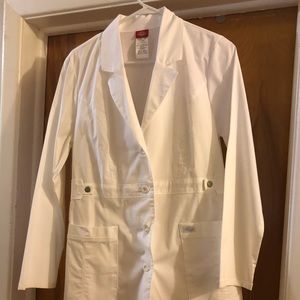 Dickies brand new white lab coat